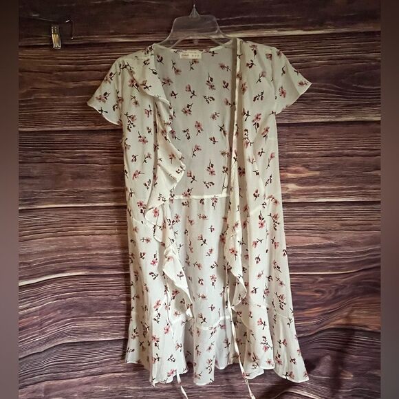 ROMWE Wrap Around Flower Dress. Size Medium/ 6. - Picture 7 of 7